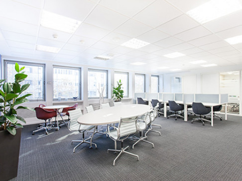 Office: Nuevos Ministerios, Orense 4, Madrid, 28020