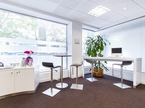 Office: Pinar-Salamanca District, Pinar, 5, Madrid, 28006