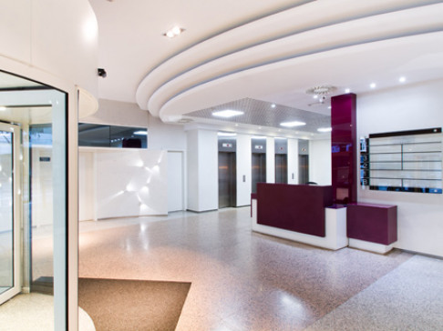 Office: Pr, Calle Lopez de Hoyos 35 - 1, Madrid, 28002