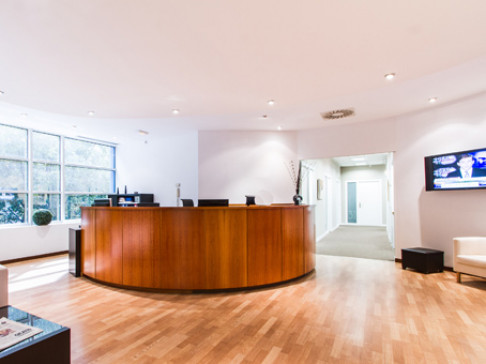 Office: Pr, Calle Lopez de Hoyos 35 - 1, Madrid, 28002