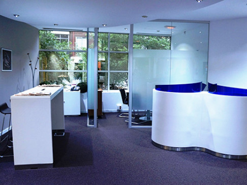 Office: Pr, Calle Lopez de Hoyos 35 - 1, Madrid, 28002