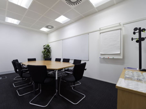 Office: Town Centre, 1 Bell Street, Maidenhead, SL6 1BU