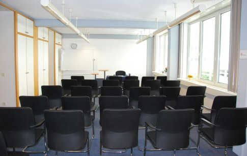 Office: Wilhelm-Theodor-Romheld-Strabe, Mainz, 55130