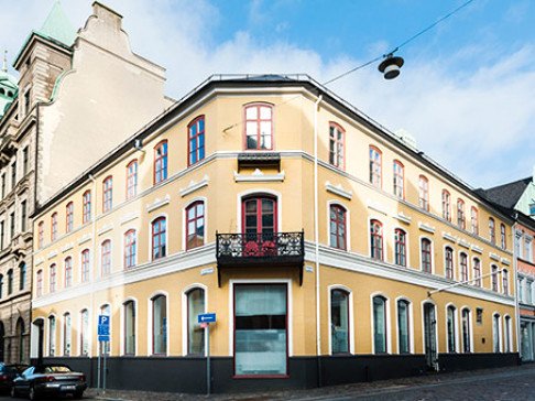 Office: Central, Adelgatan 21, Malmo, SE - 211 22