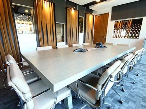 Office: Rockwell - Makati City, 7/F Unit B, 8 Rockwell, Manila