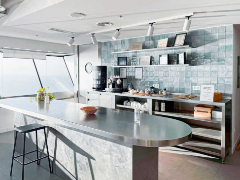 Office: Carrer de la Marina, 16-18, Barcelona, 08005