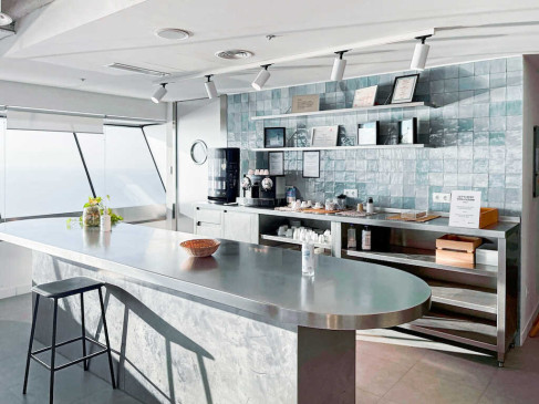 Office: Carrer de la Marina, 16-18, Barcelona, 08005