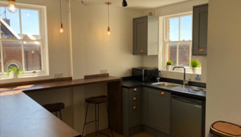 Office: Markham House, Wokingham RG40 1AH 