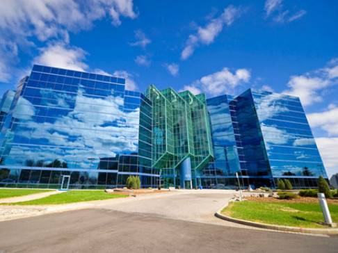 Office: Trillium Executive Centre, 675 Cochrane Drive, Markham, L3R 0B8