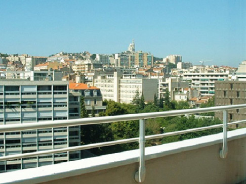 Office: Prado, 165 avenue du Prado, Marseille, 13008