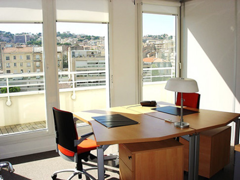 Office: Prado, 165 avenue du Prado, Marseille, 13008