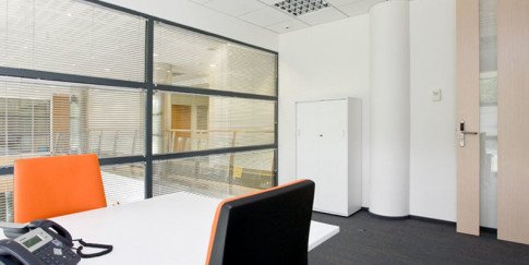 Office: Marszalkowska, Pulawska, Warsaw, 00-102