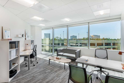Office: Passatge Mas de Roda, 6-14, Barcelona, 08005