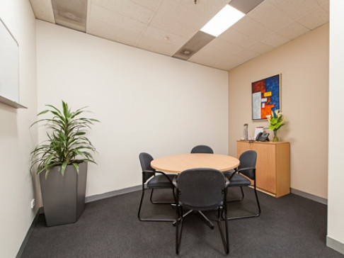 Office: Collins Street, Level 31 & 50, Melbourne, 3000