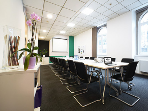 Office: Brera, Piazzale Biancamano 8, Milan, 20121