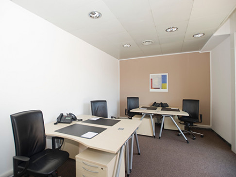 Office: Carrobbio, Via Santa Maria Valle 3, Milan, 20123