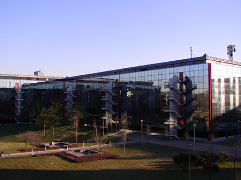 Office: ofiori, o Fiori, Street 6, Milan, 20090