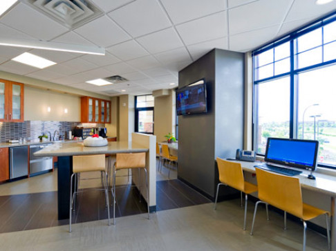 Office: Minnesota, Arbor Lakes, 11670 Fountains Drive, Maple Grove, MN 55369