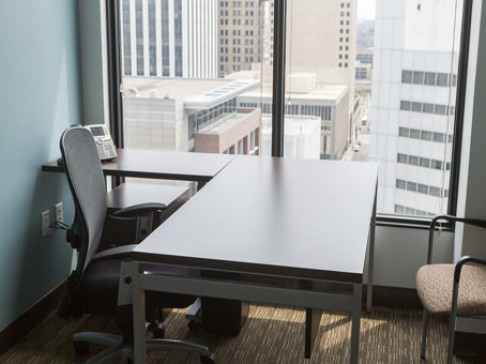 Office: St Paul - Town Square Tower, 445 Street #1500, Minnesota 55101