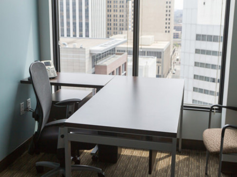 Office: St Paul - Town Square Tower, 445 Street #1500, Minnesota 55101