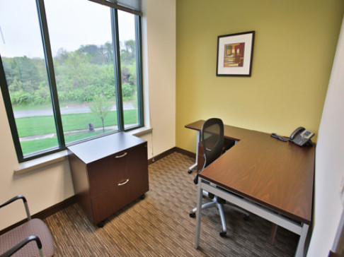Office: Missouri, Briarcliff, 1201 N.W. Briarcliff Parkway, Kansas City, KS 64116