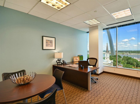 Office: Missouri, Downtown - Deloitte Building, 100 South 4th Street, St. Louis, MO 63102