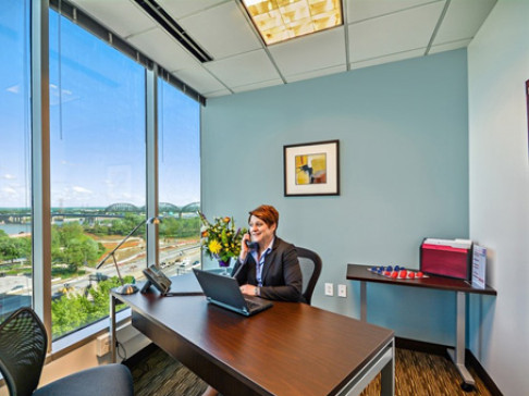 Office: Missouri, Downtown - Deloitte Building, 100 South 4th Street, St. Louis, MO 63102