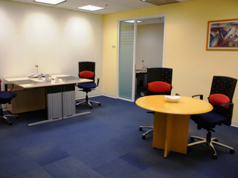 Office: Dataflux, Batall, Monterrey, N.L. 66260
