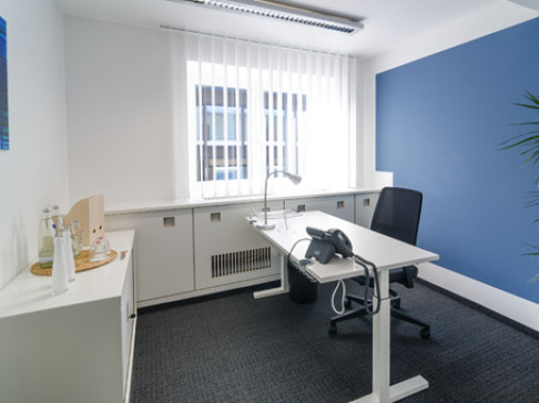 Office: Fuenf Hoefe, 8th Floor, Munich, 80333