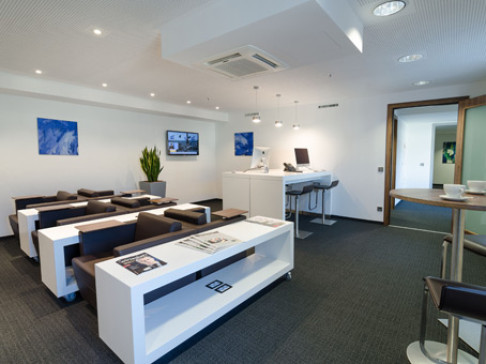 Office: Fuenf Hoefe, 8th Floor, Munich, 80333