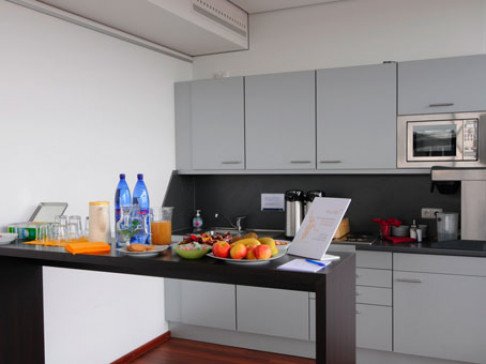 Office: Koenigsplatz, Karlstrasse 35, Munich, 80333