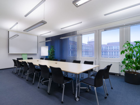 Office: Neue Messe Riem, Kronstadter Str, Munich, 81677