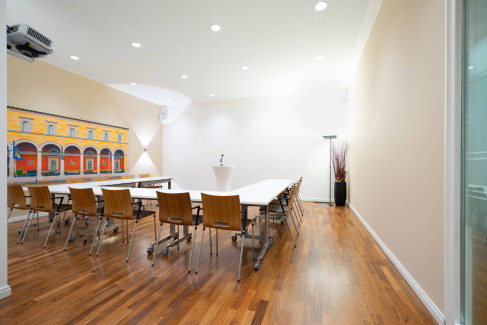 Office: Palace At The Opera, Maximilianstrabe, Munich