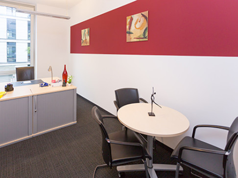 Office: Parkstadt Schwabing, 1st floor, Munich, 80807