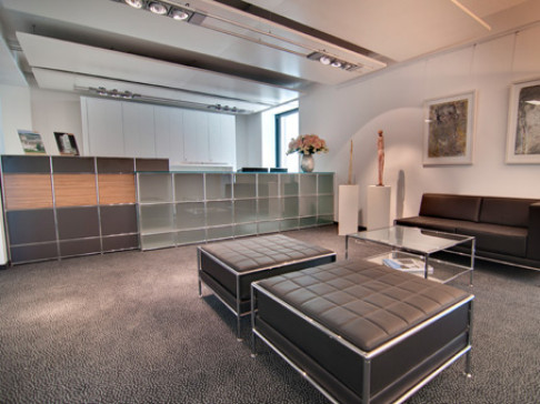 Office: Stachus, Josephspitalstra, Munich, 80331