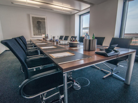 Office: Stachus, Josephspitalstra, Munich, 80331