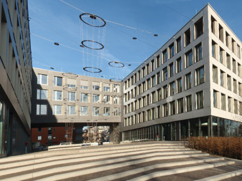 Office: Theresienhoehe, 1st Floor, Munich, 80339