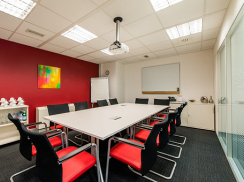 Office: Esplanade, Rue des trois fontanot, Nanterre, 92000