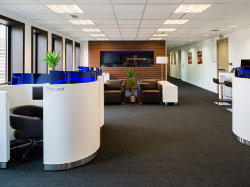 Office: Esplanade, Rue des trois fontanot, Nanterre, 92000