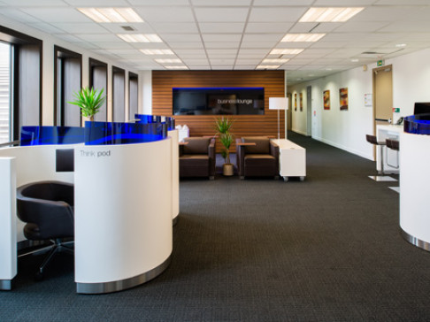 Office: Esplanade, Rue des trois fontanot, Nanterre, 92000