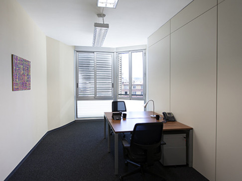 Office: Garibaldi, Palazzo Alto, Naples, 80143