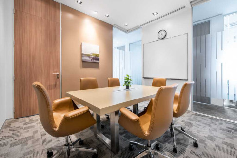 Office: Calle Enrique Mari&ntilde;as 32, 3g, Coru&ntilde;a, 15009