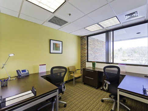 Office: New Hampshire, One Tara Boulevard, 1 Tara Boulevard, Nashua, NH 3062
