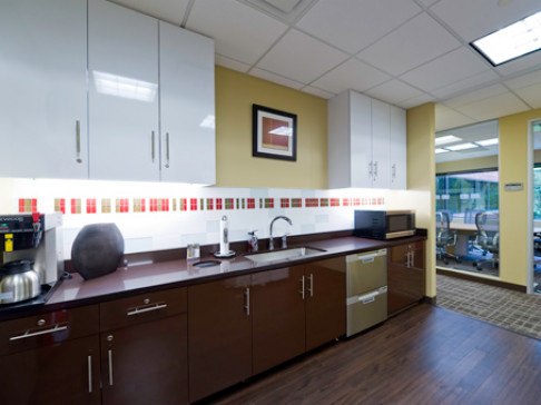 Office: New Jersey, 100 Horizon Center Blvd, Hamilton, NJ 8691