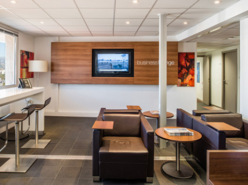 Office: Arenas, 455 Promenade des Anglais, Nice, 6206