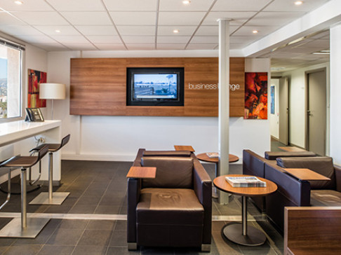 Office: Arenas, 455 Promenade des Anglais, Nice, 6206