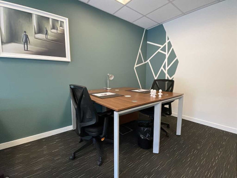 Office: Merdivenk&ouml;y Mahallesi Bora Sokak No:1, Istanbul, 34732