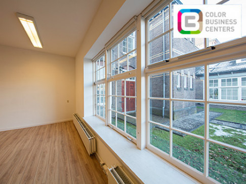 Office: Krayenhoff Limos, Molenveldlaan 152, Nijmegen, 6523 RN