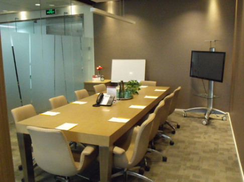 Office: Life, 18 F, Life Tower, Ningbo, 315010