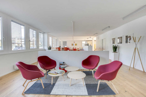 Office: Mlynsk&eacute; Nivy 5, Bratislava, 821 09